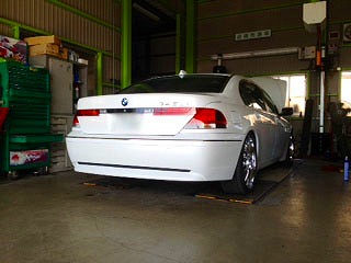 1362.jpgBMW 745Li E66 のローダウンの質問です写真